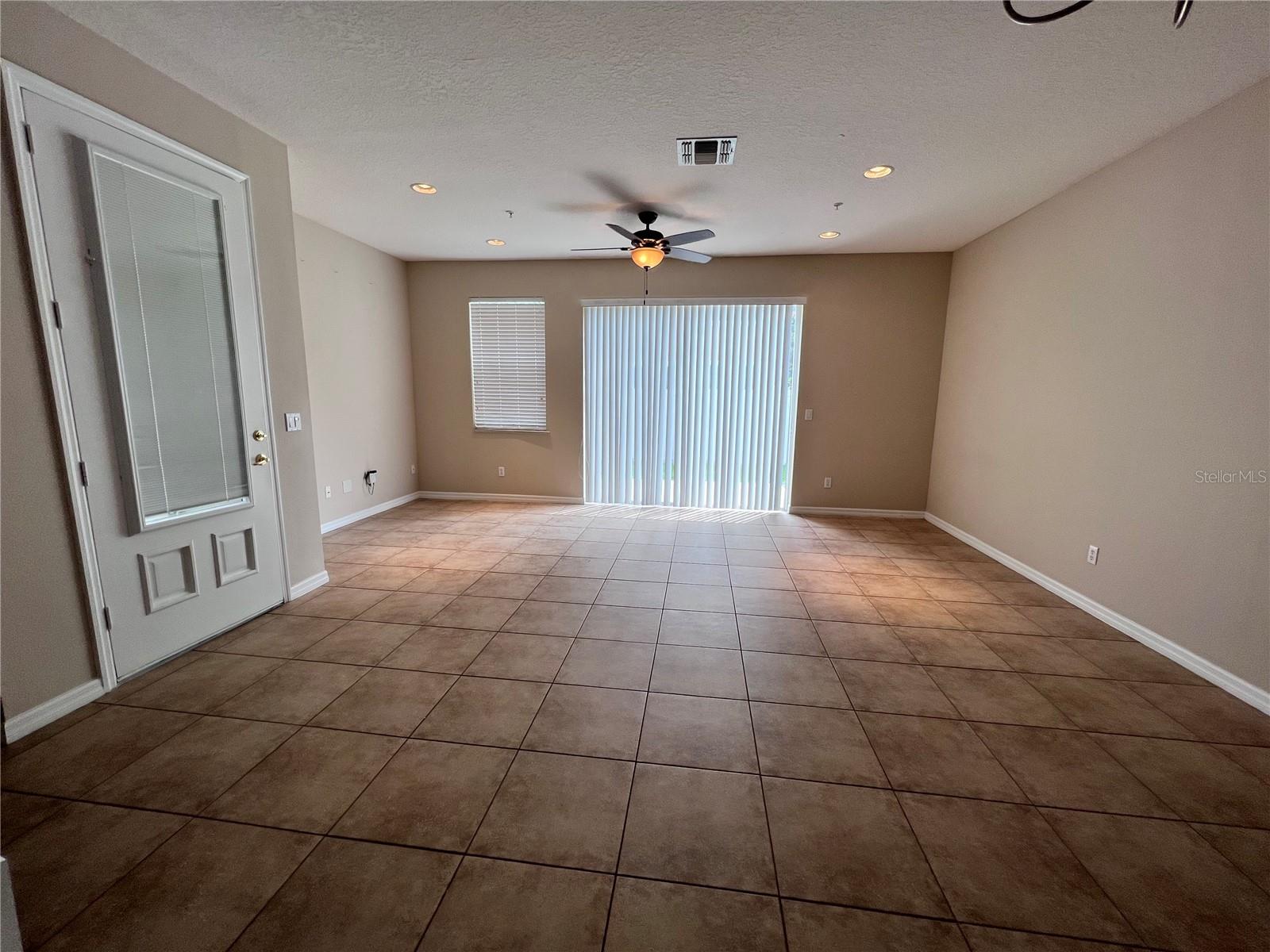 Image 5 of 22 For 9438 Tawnyberry Street