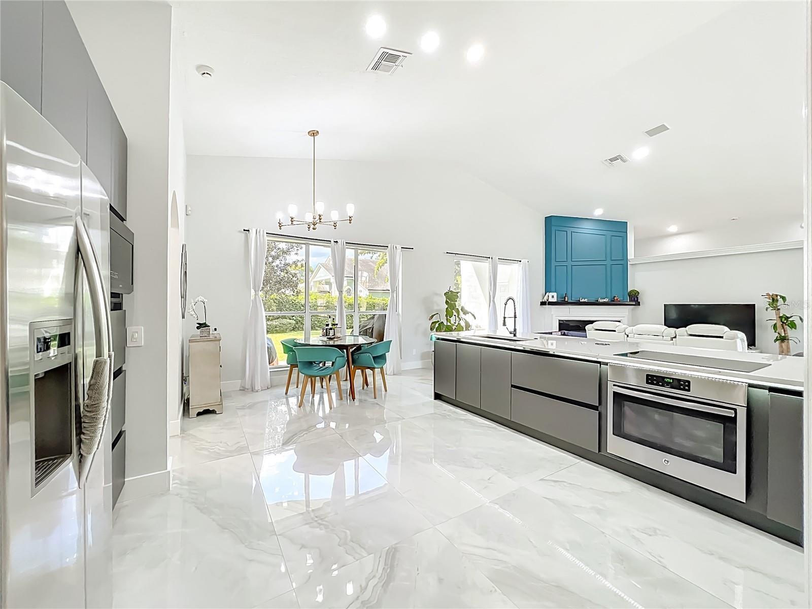 Image 12 of 35 For 9226 Longfellow Place