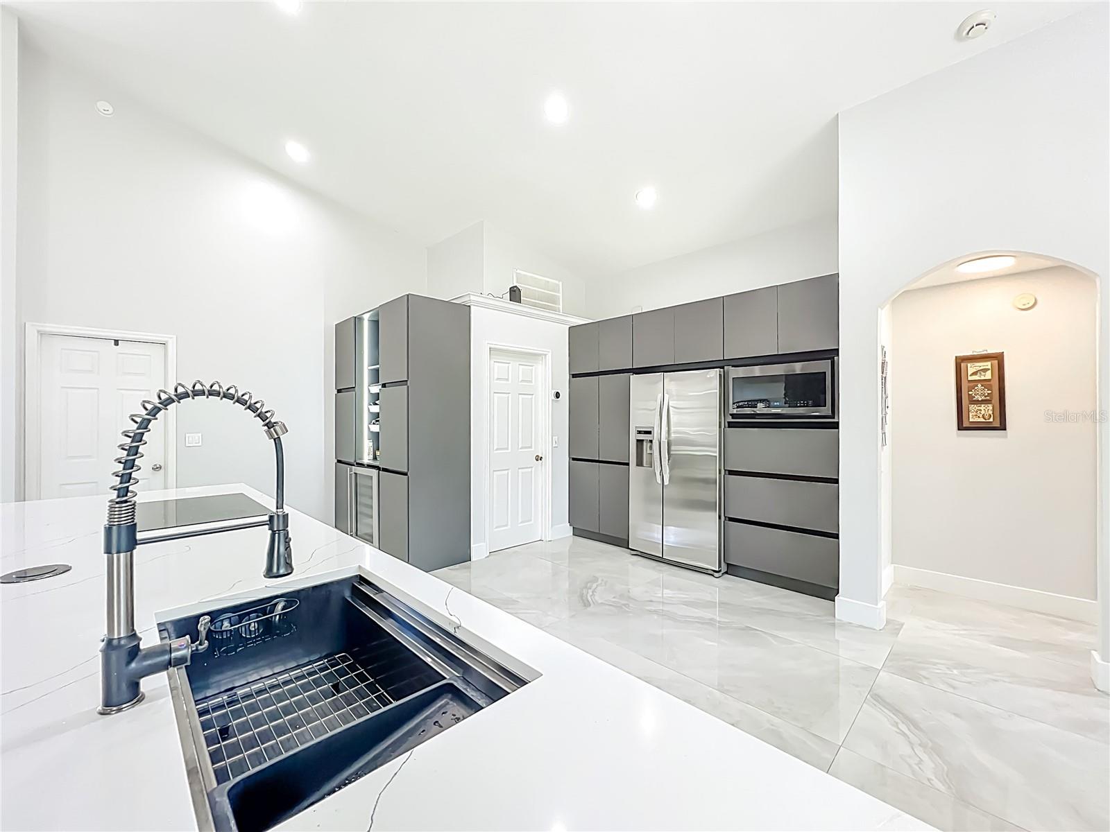 Image 14 of 35 For 9226 Longfellow Place