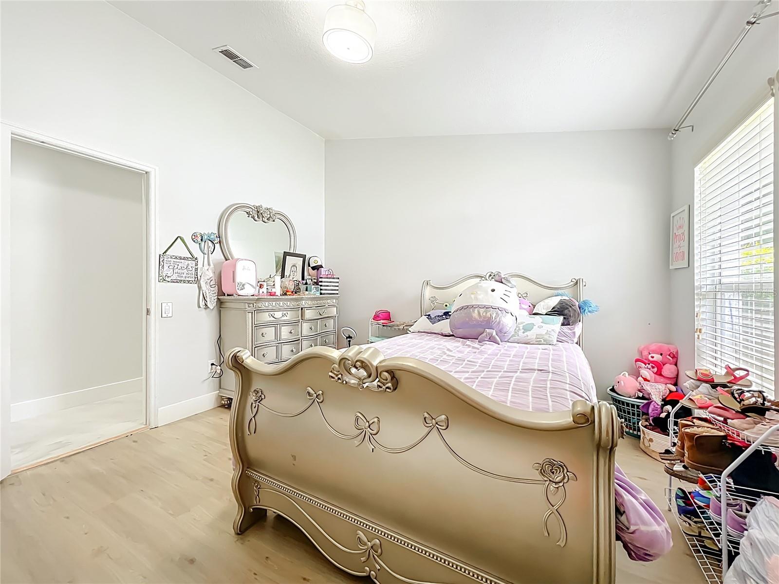 Image 20 of 35 For 9226 Longfellow Place