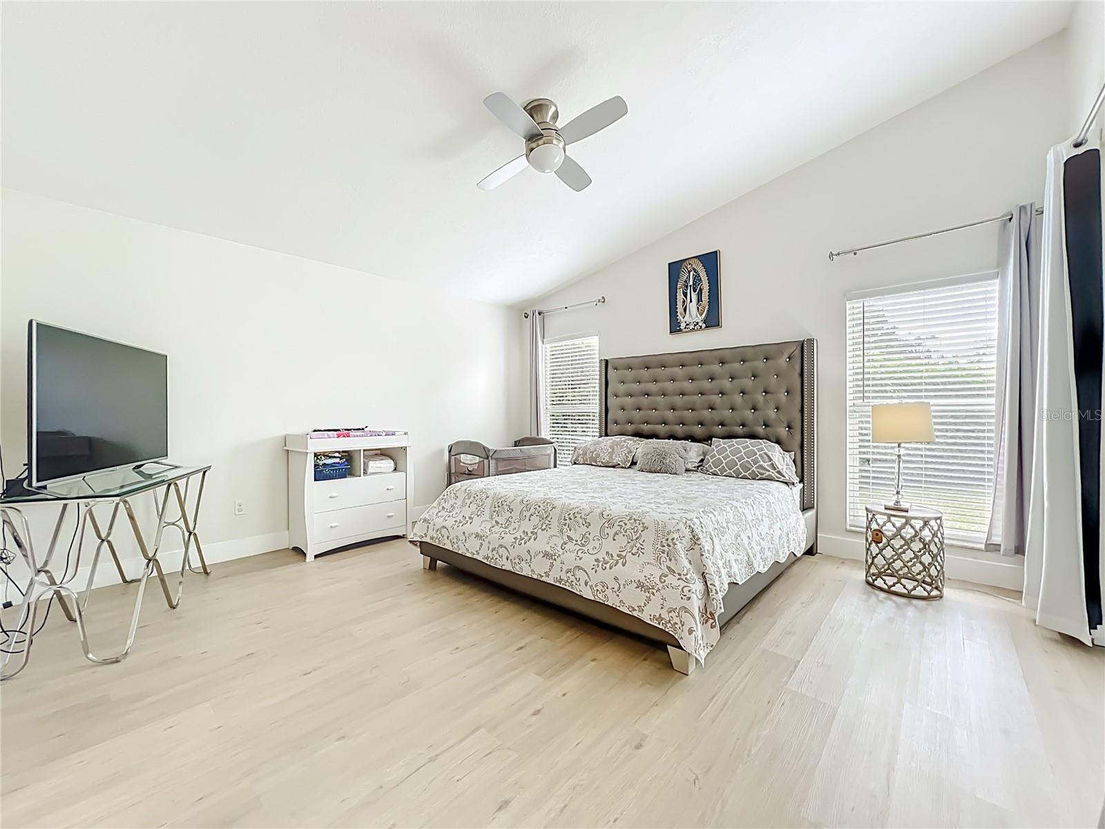 Image 27 of 35 For 9226 Longfellow Place