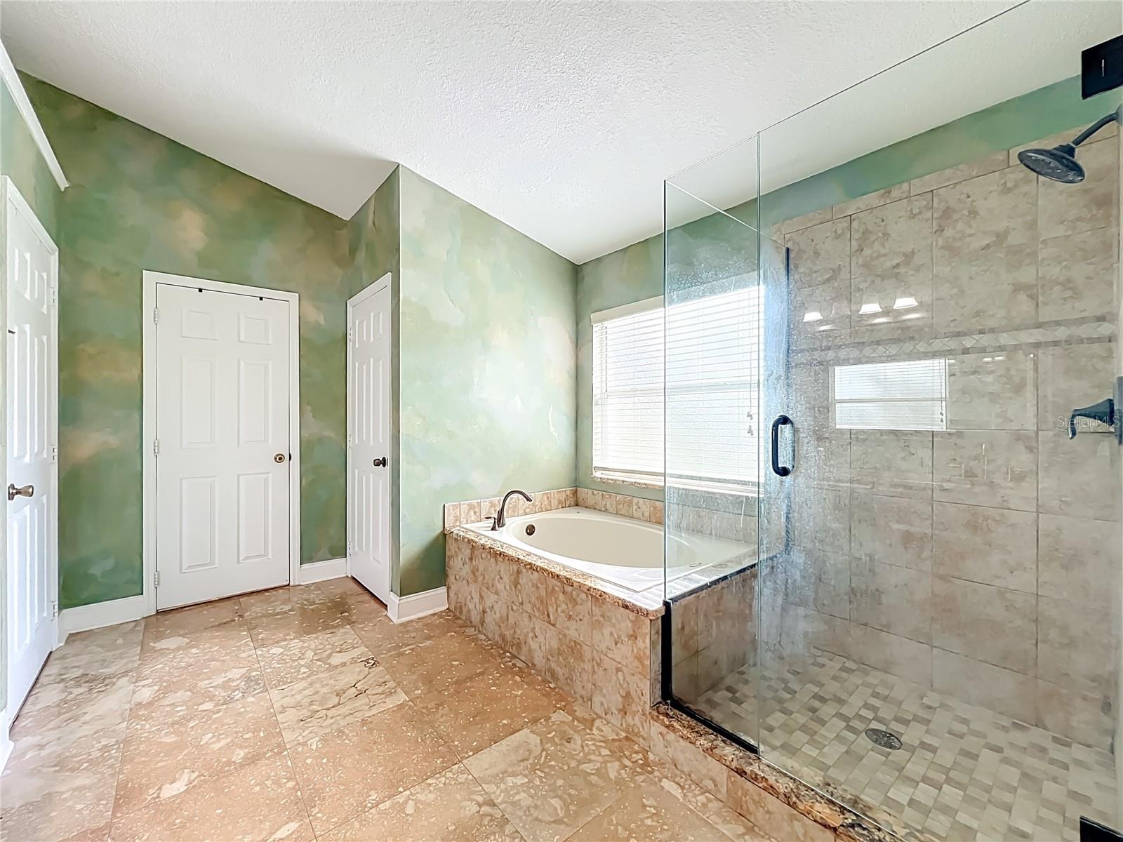 Image 29 of 35 For 9226 Longfellow Place