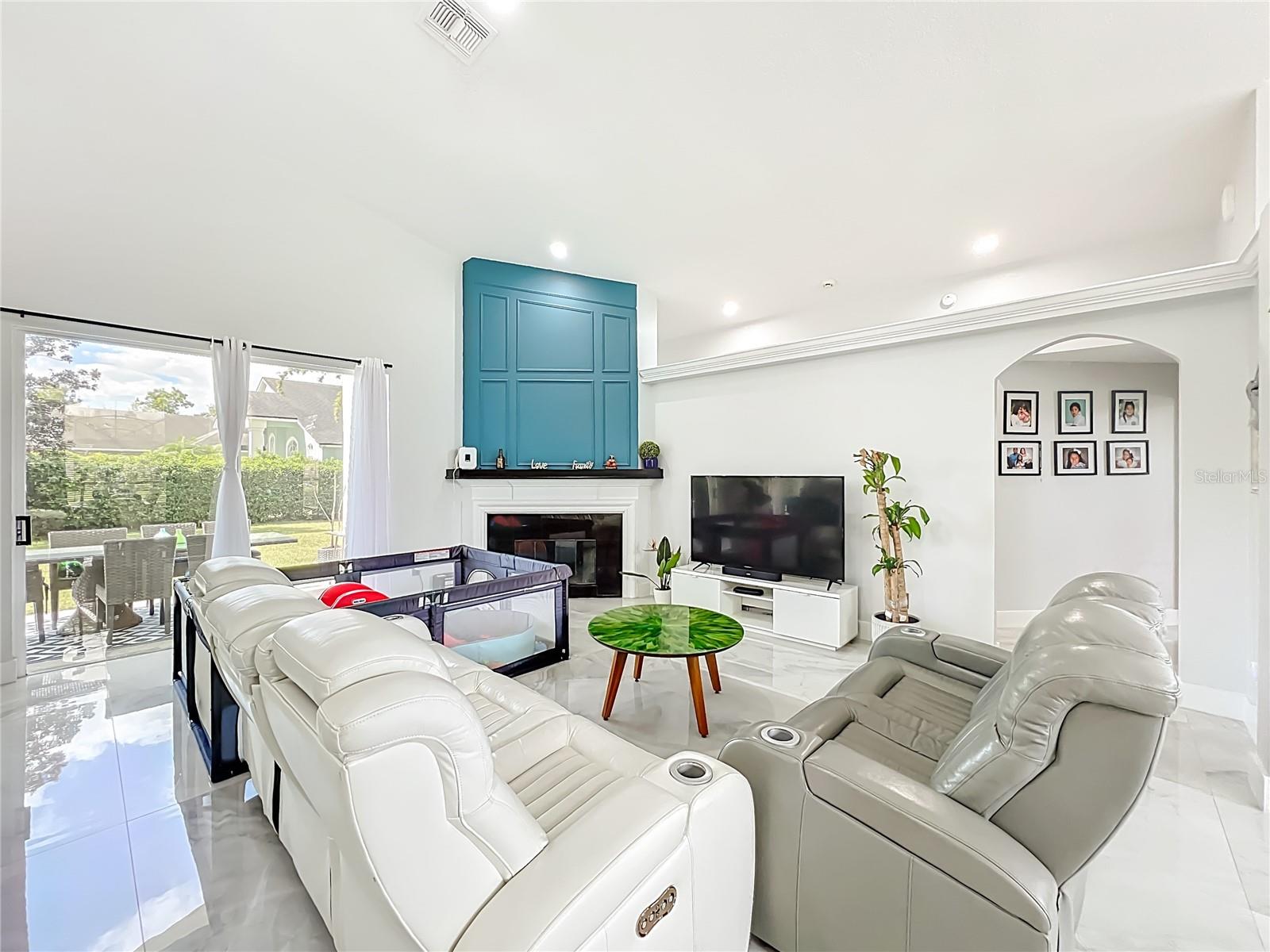 Image 6 of 35 For 9226 Longfellow Place