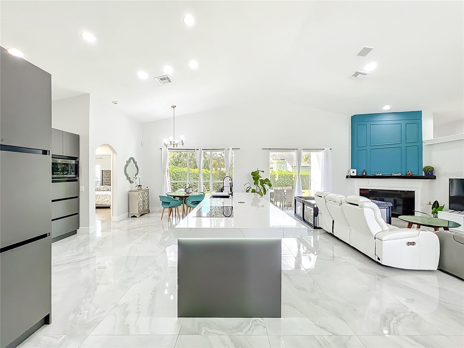 Image 9 of 35 For 9226 Longfellow Place