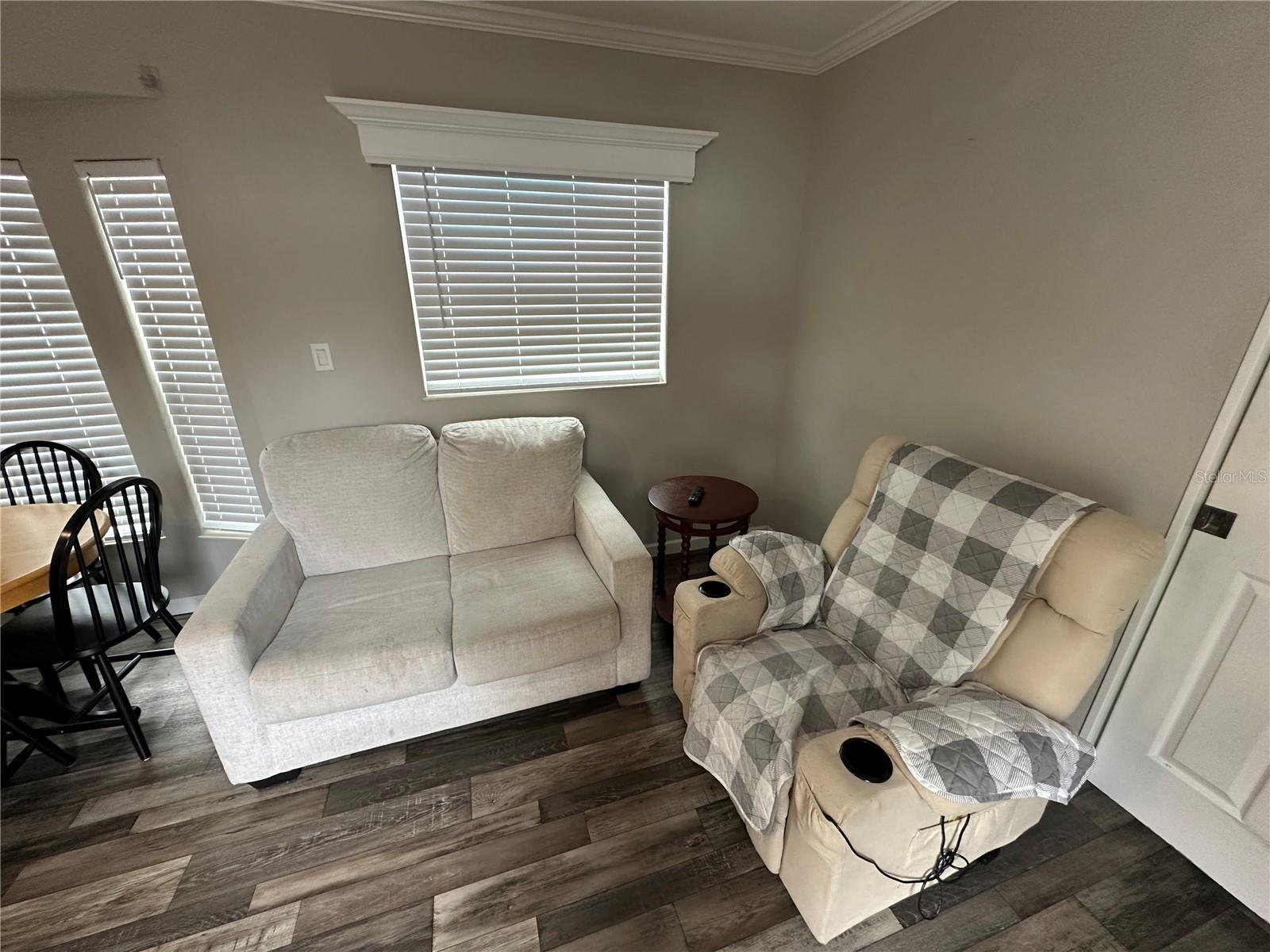 Image 17 of 43 For 16540 Sunshine Avenue