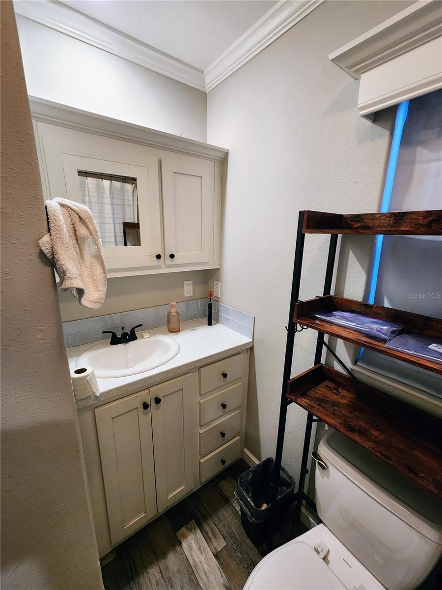 Image 19 of 43 For 16540 Sunshine Avenue