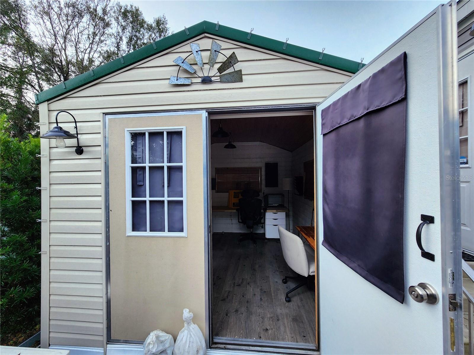 Image 24 of 43 For 16540 Sunshine Avenue