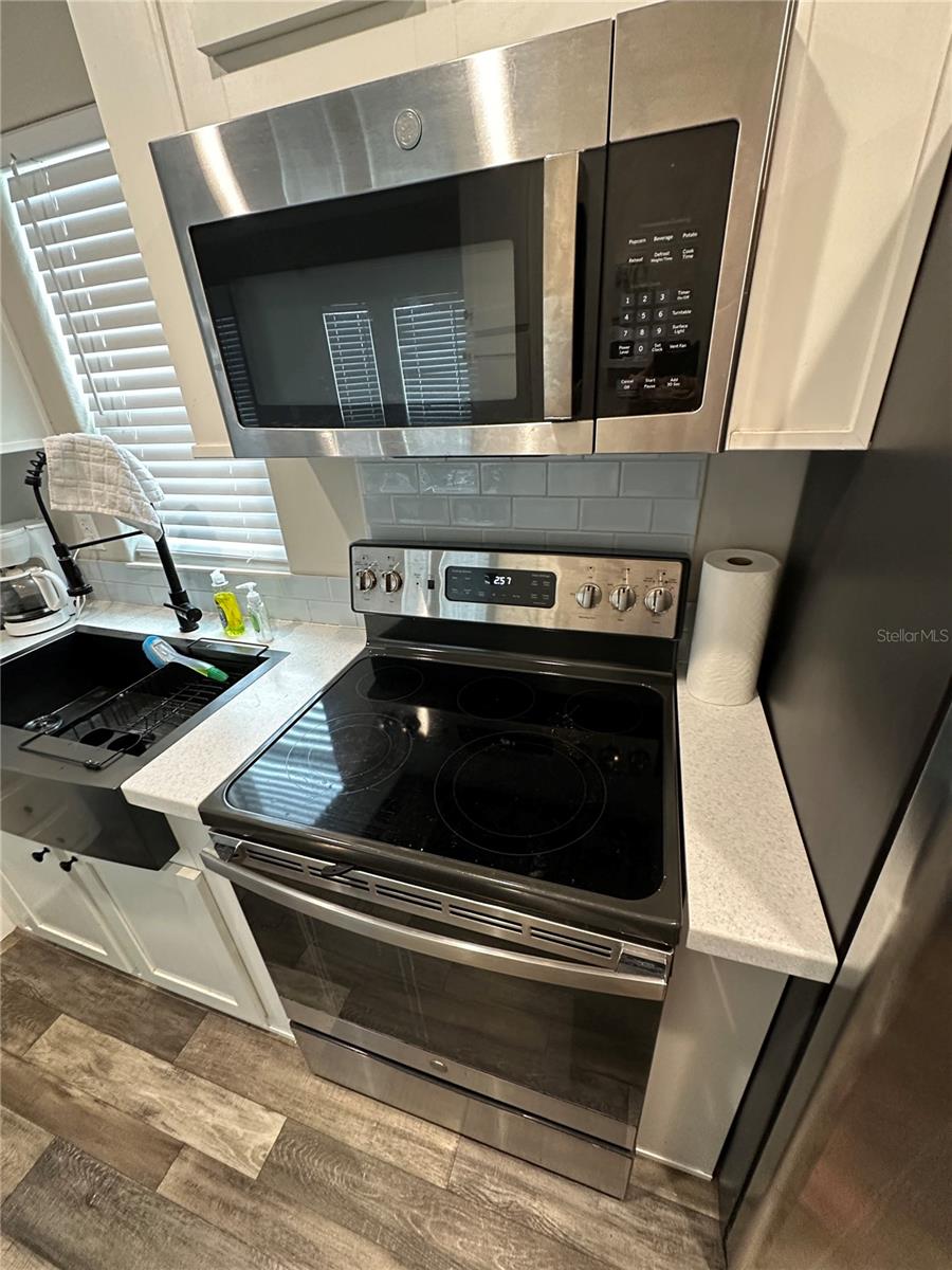 Image 4 of 43 For 16540 Sunshine Avenue