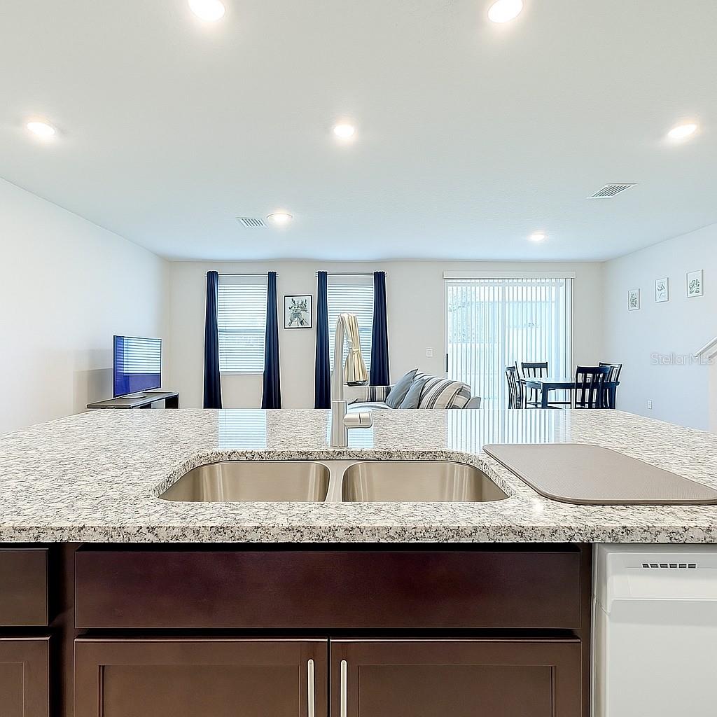 Image 10 of 58 For 1045 Desert Candle Drive