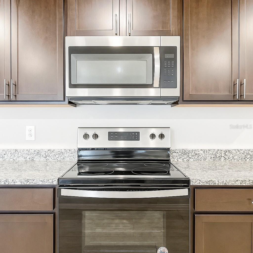 Image 11 of 58 For 1045 Desert Candle Drive