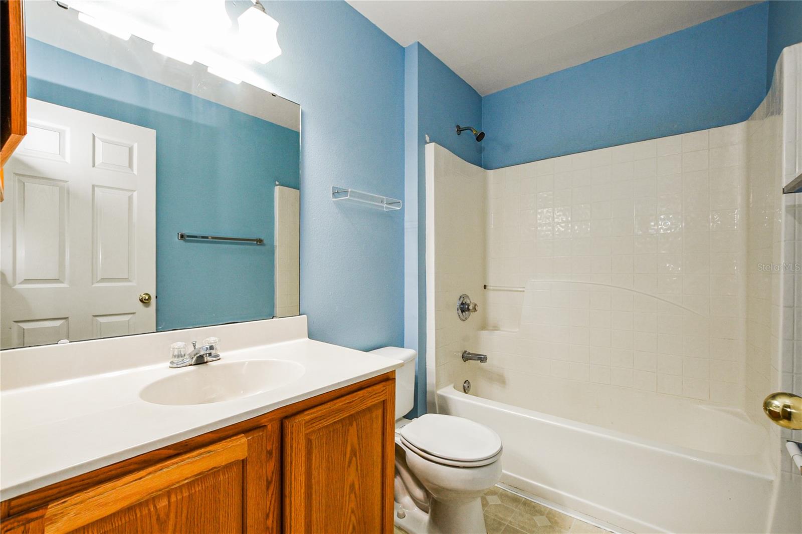 Image 14 of 17 For 3928 Stonefield Drive