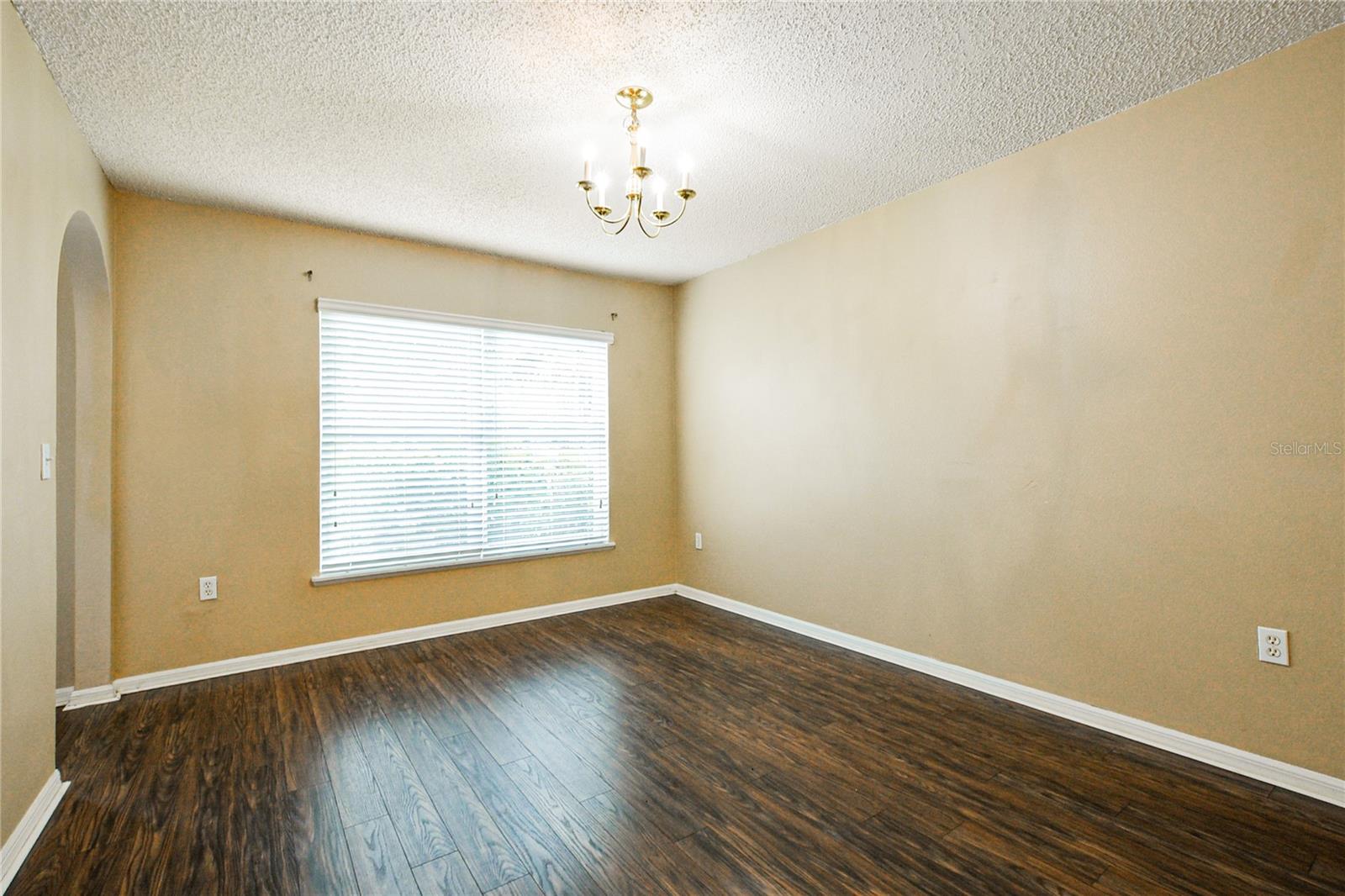 Image 3 of 17 For 3928 Stonefield Drive