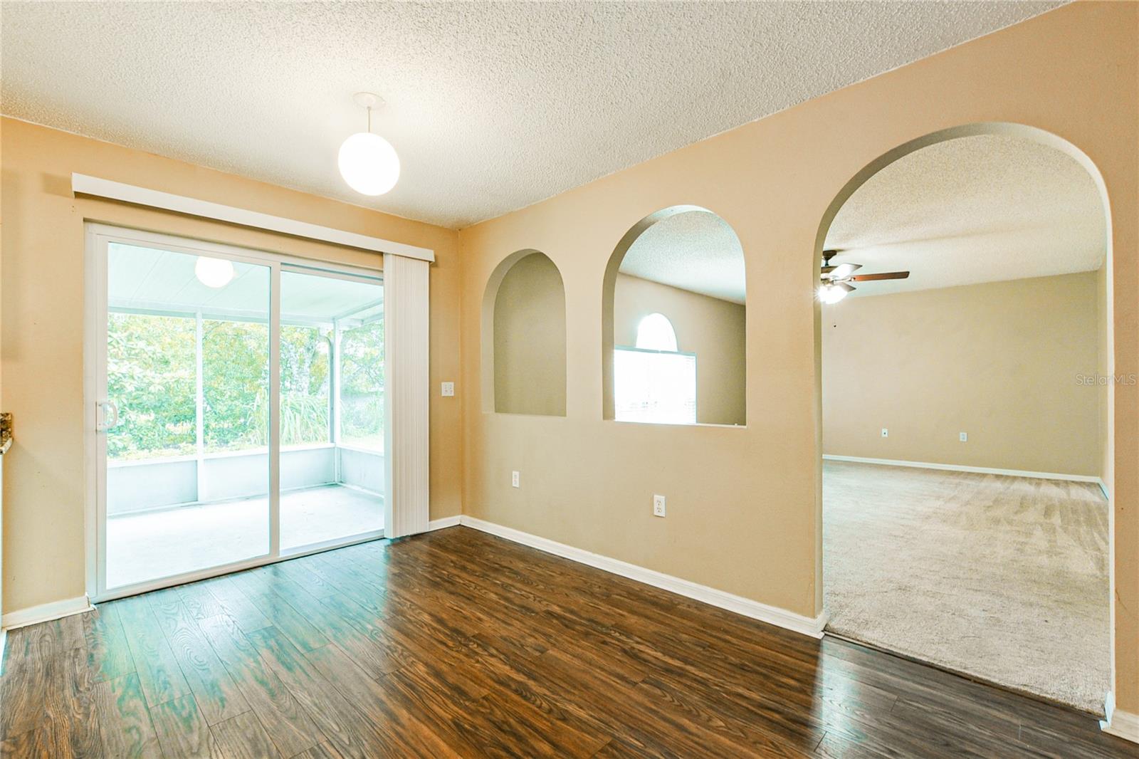 Image 4 of 17 For 3928 Stonefield Drive