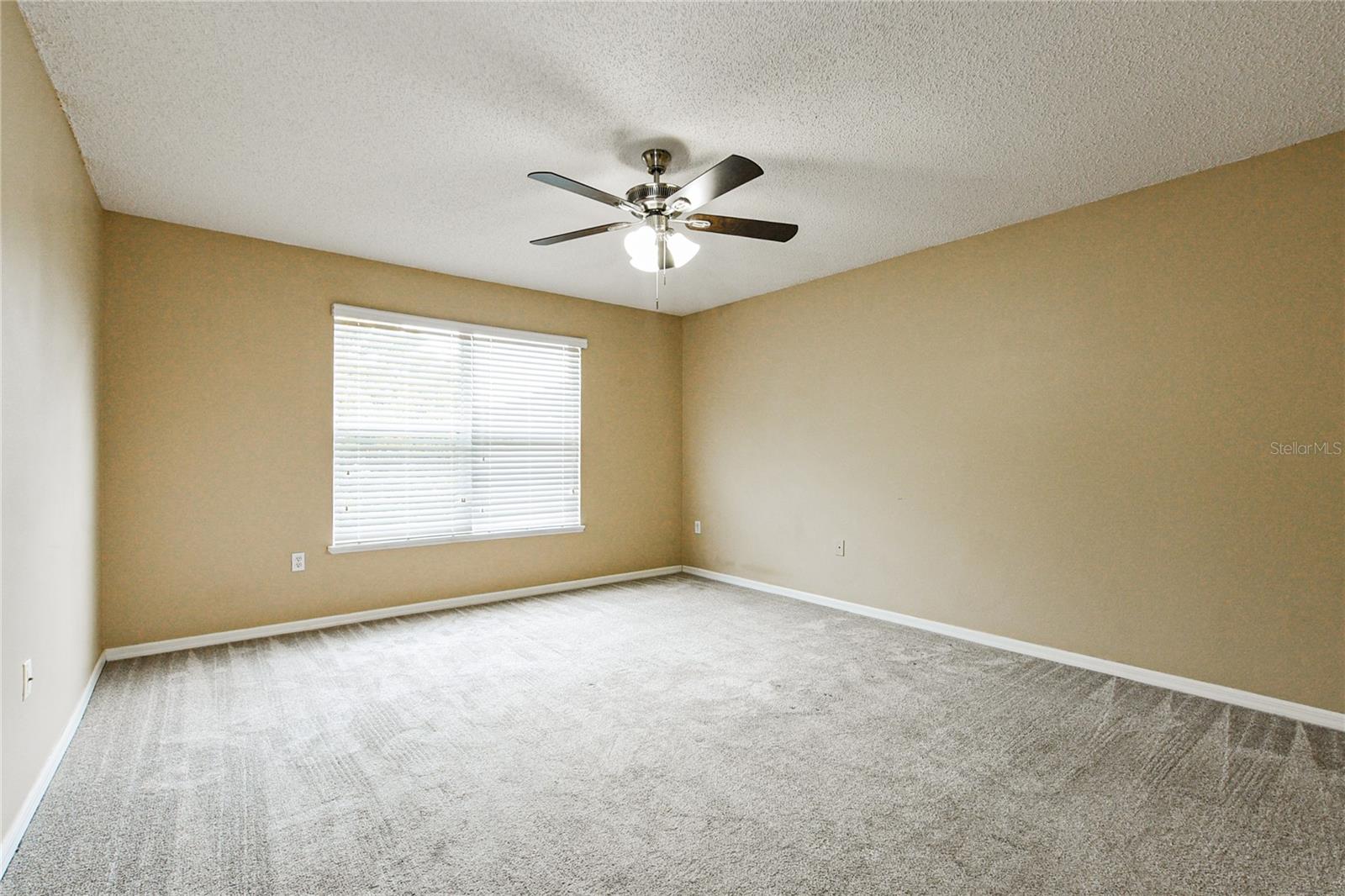 Image 8 of 17 For 3928 Stonefield Drive