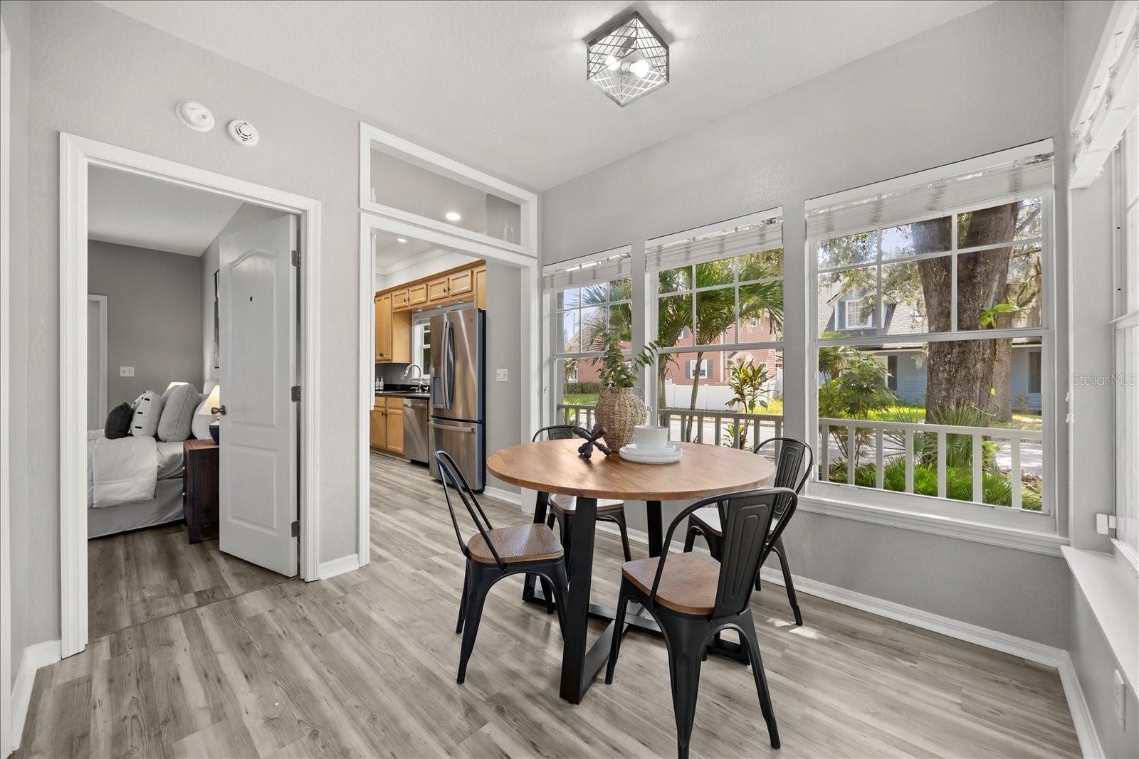 Image 19 of 46 For 748 Altaloma Avenue