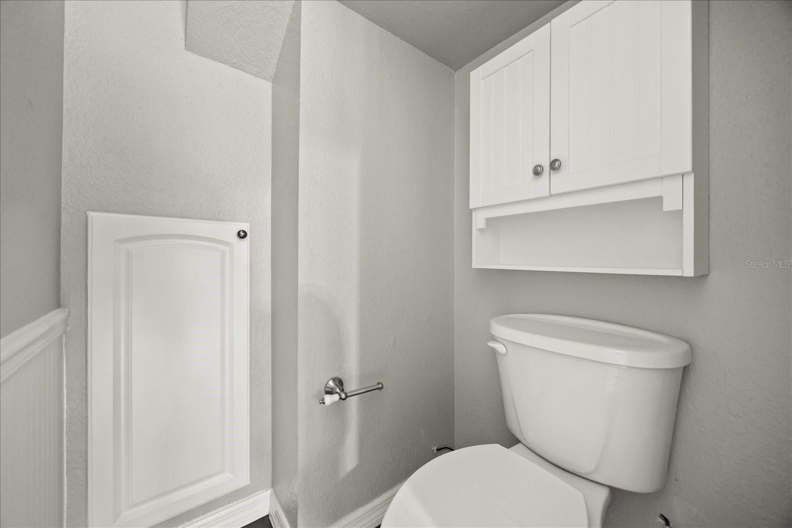 Image 21 of 46 For 748 Altaloma Avenue