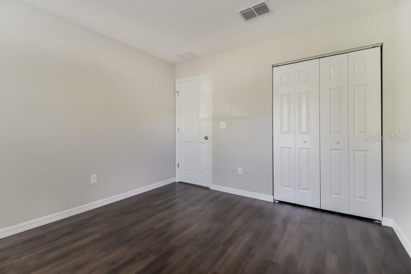 Image 14 of 16 For 2642 165th Street Road