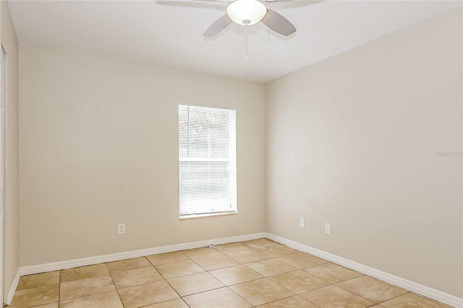 Image 12 of 16 For 824 Pinewood Street