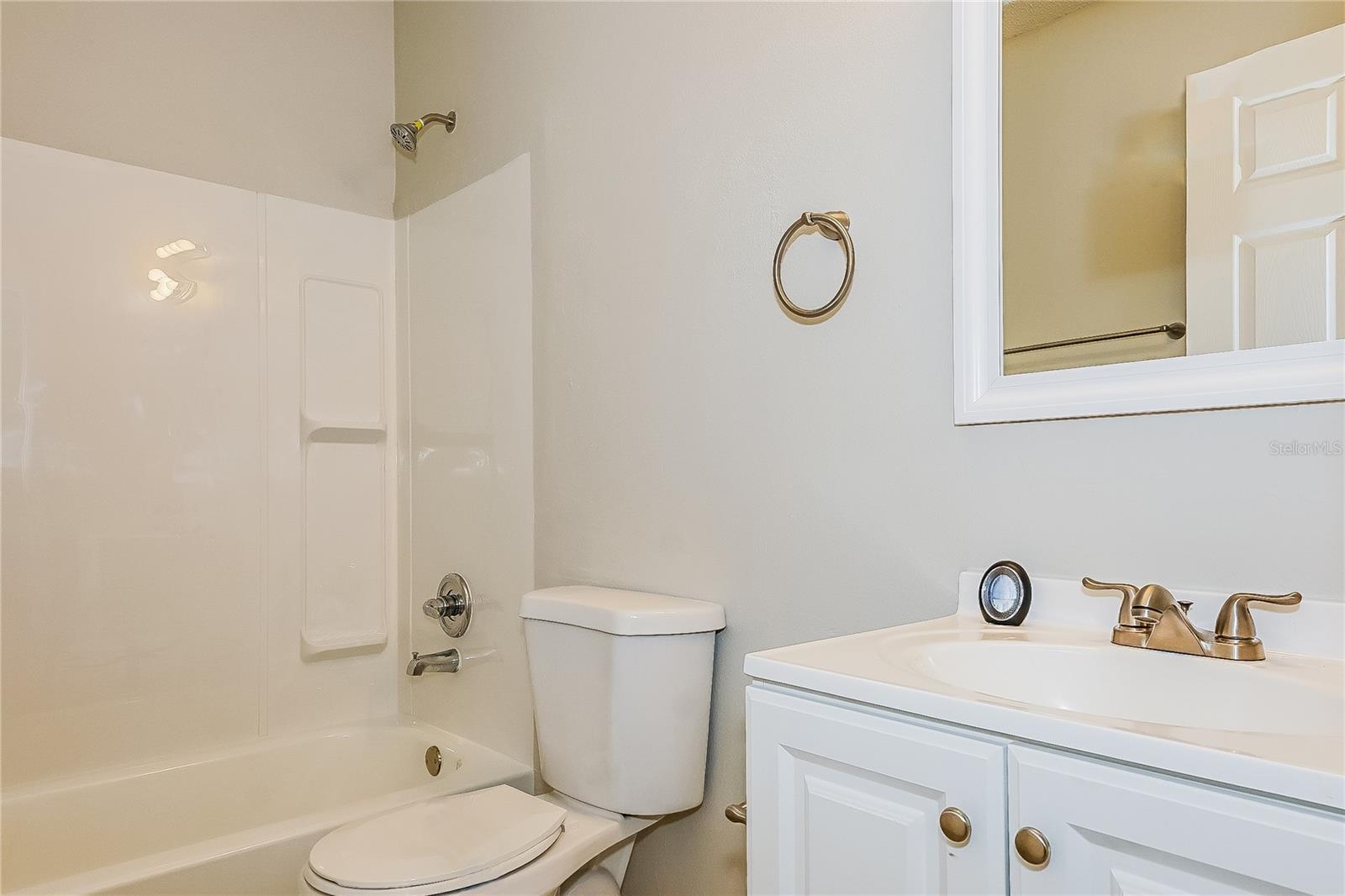 Image 13 of 16 For 824 Pinewood Street