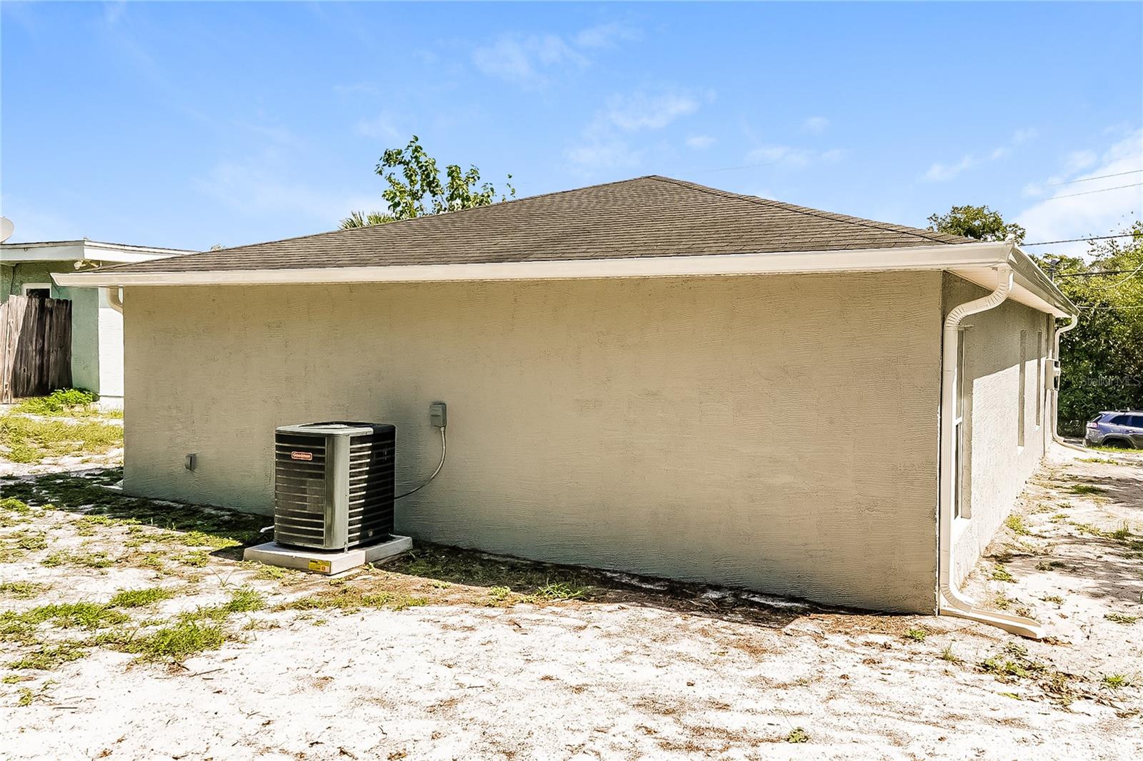 Image 14 of 16 For 824 Pinewood Street