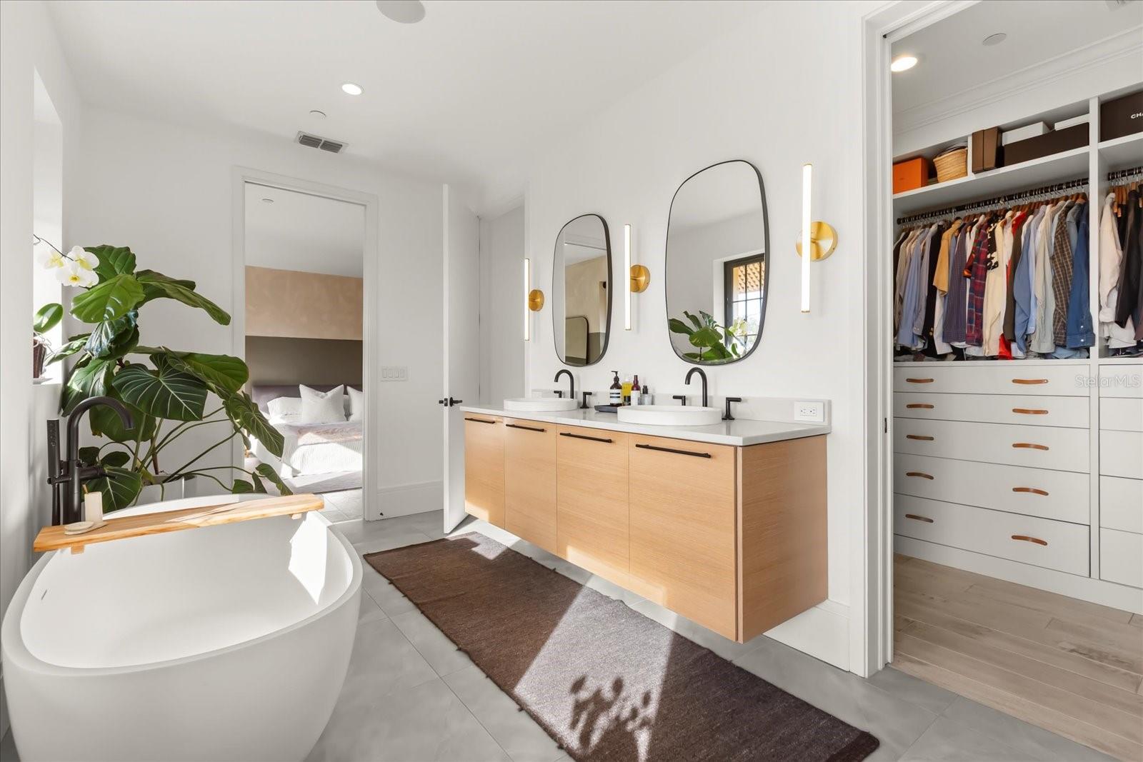 Image 20 of 49 For 1602 Alabama Drive 403