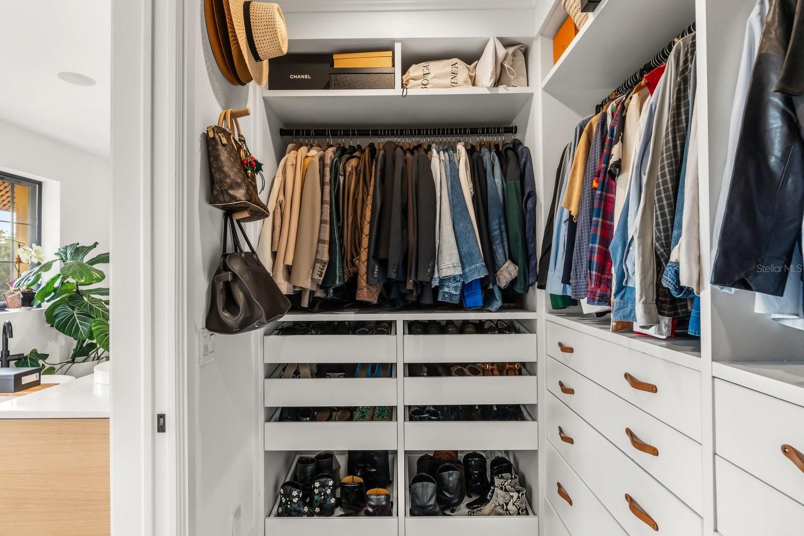 Image 22 of 49 For 1602 Alabama Drive 403