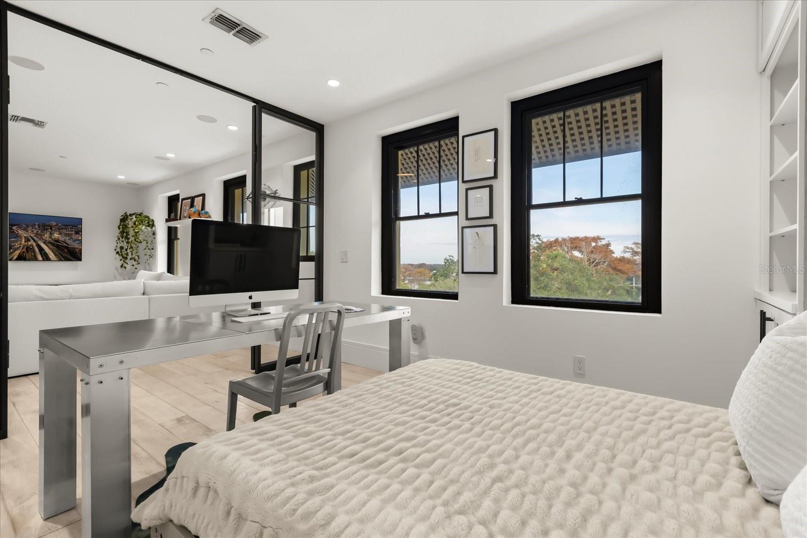 Image 29 of 49 For 1602 Alabama Drive 403