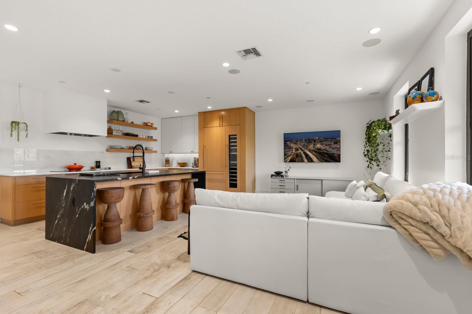 Image 7 of 49 For 1602 Alabama Drive 403