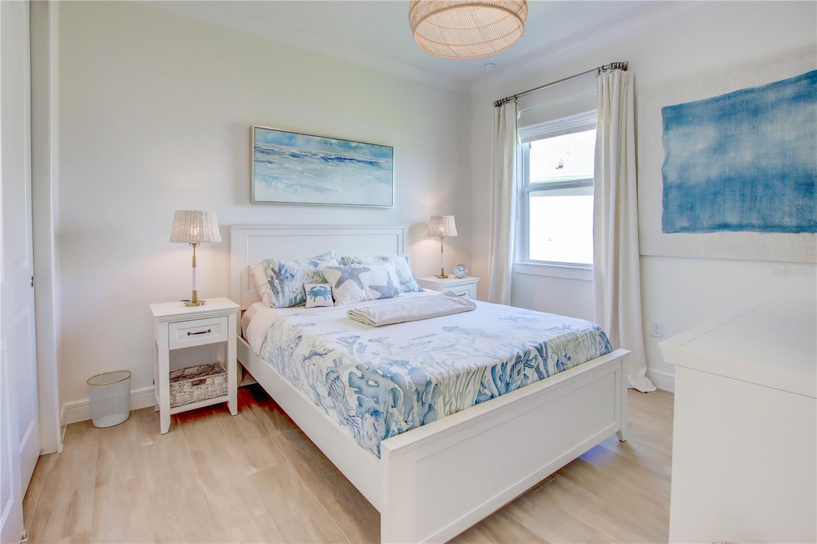 Image 32 of 52 For 6364 Snow Tree Lane