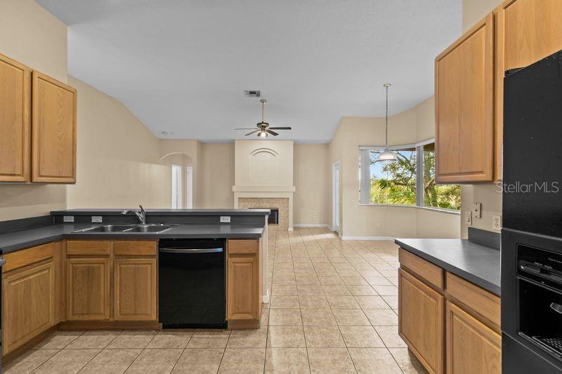 Image 10 of 29 For 1881 Pine Bay Drive