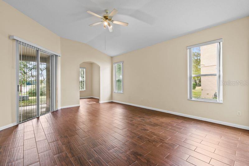 Image 7 of 29 For 1881 Pine Bay Drive