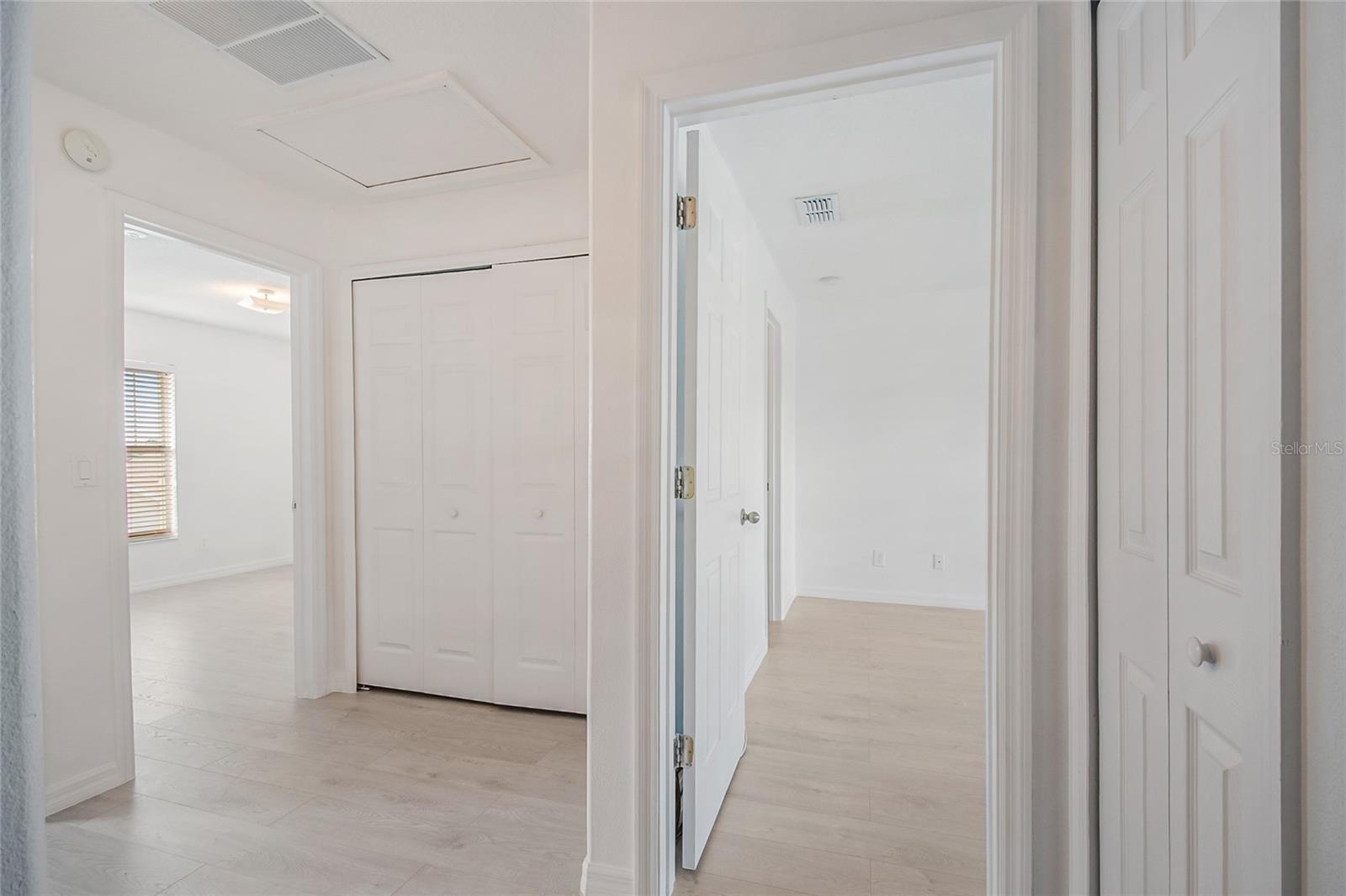 Image 15 of 39 For 2018 Cypress Bay Boulevard