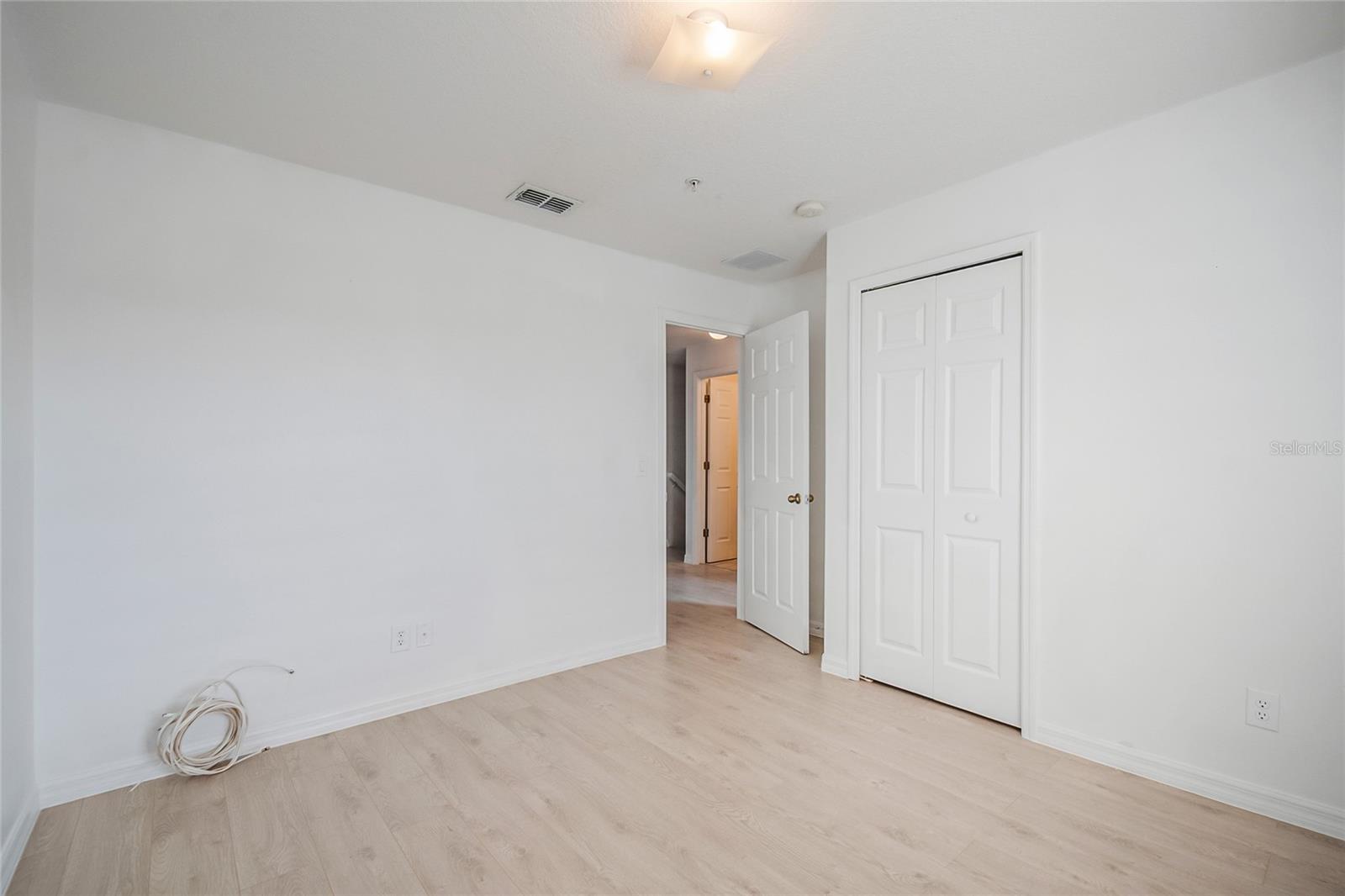 Image 28 of 39 For 2018 Cypress Bay Boulevard