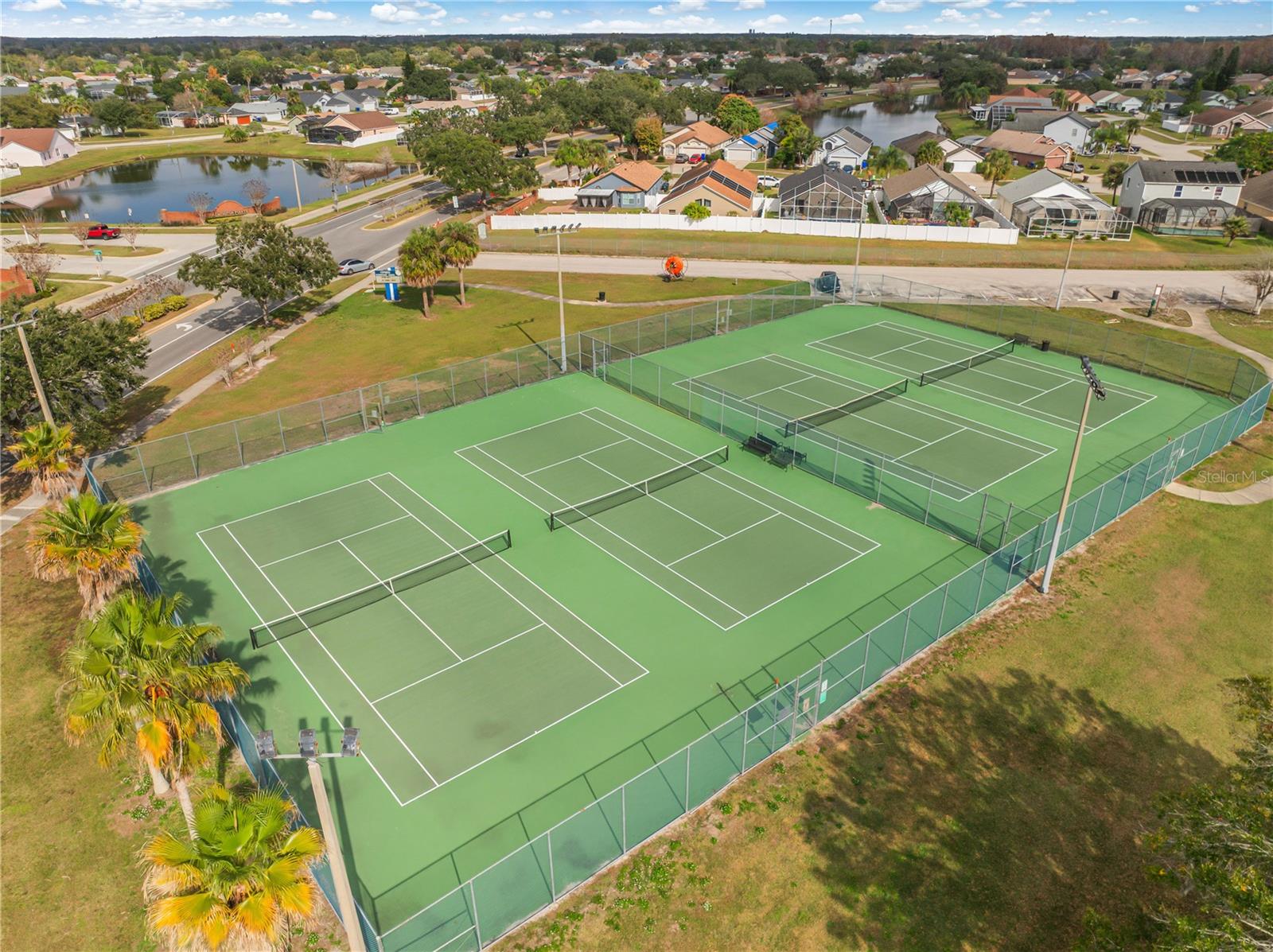 Image 30 of 39 For 2018 Cypress Bay Boulevard