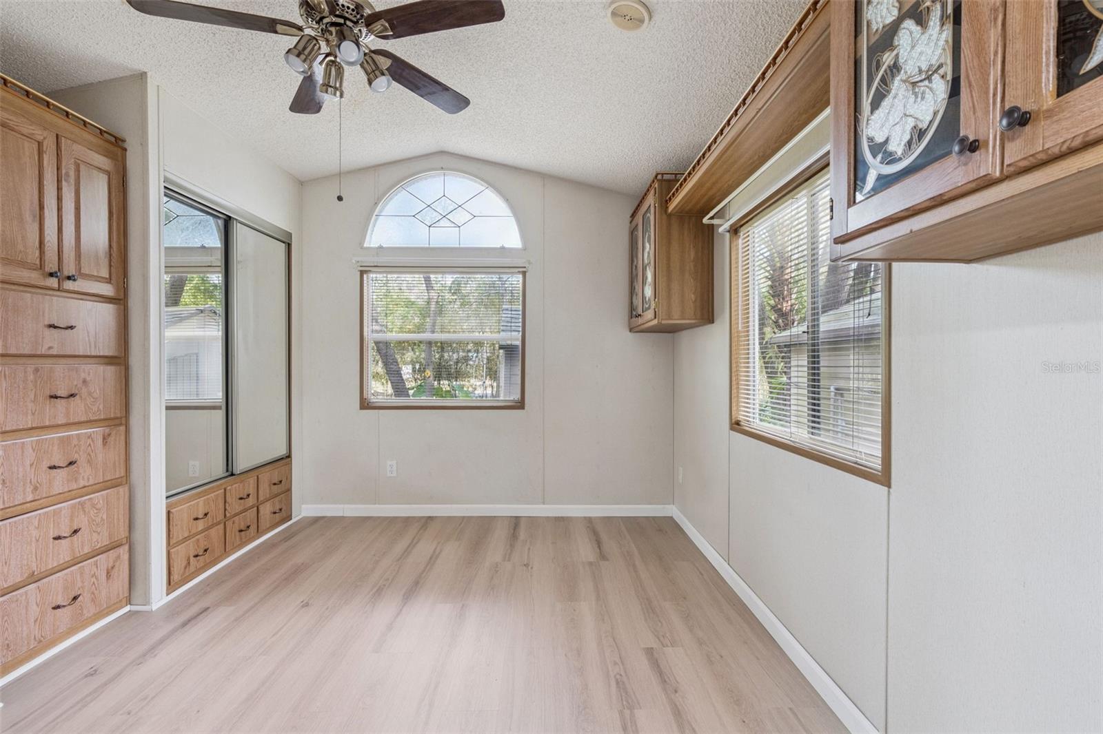 Image 21 of 52 For 3000 Clarcona Road 2914