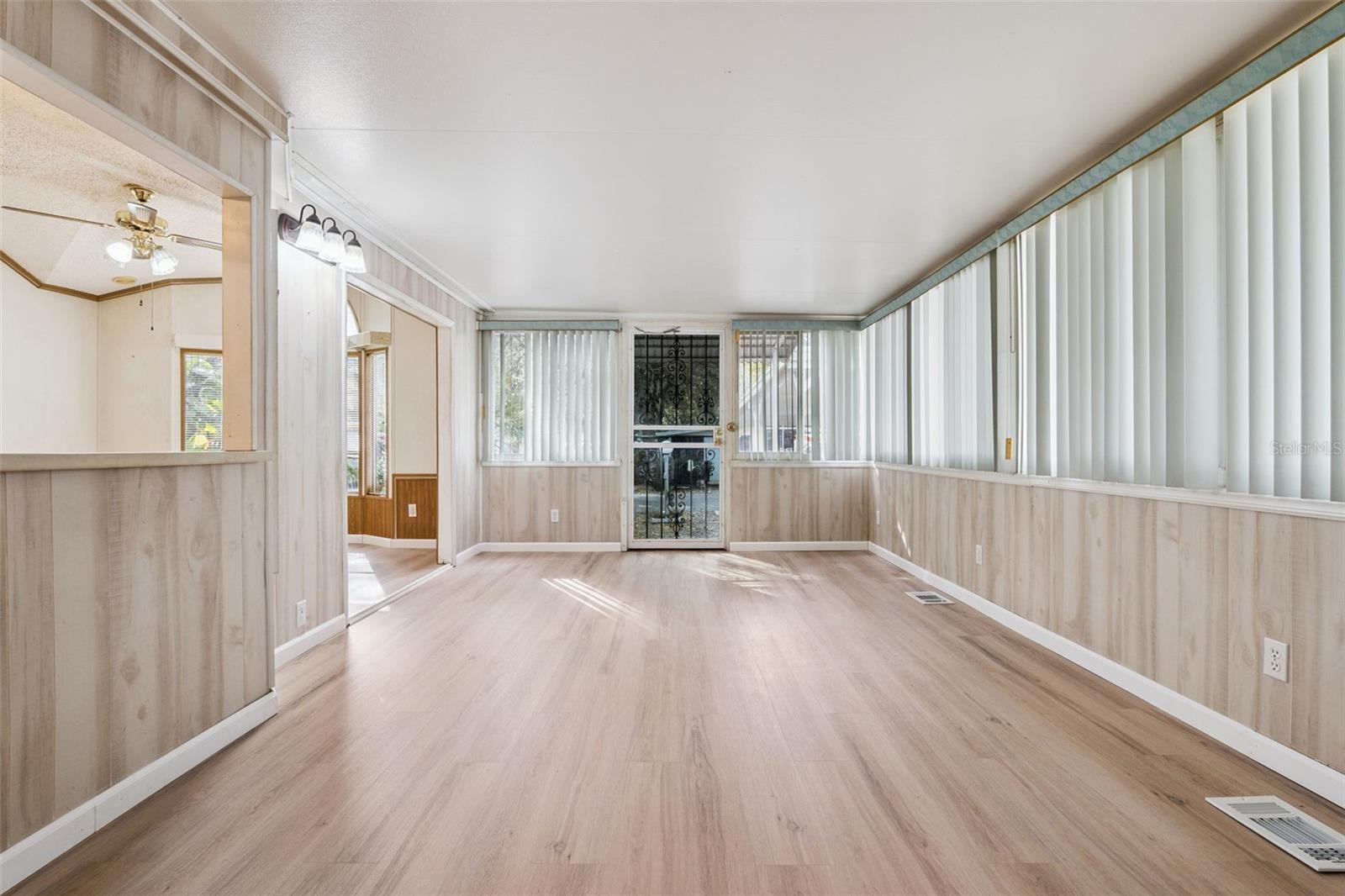 Image 8 of 52 For 3000 Clarcona Road 2914