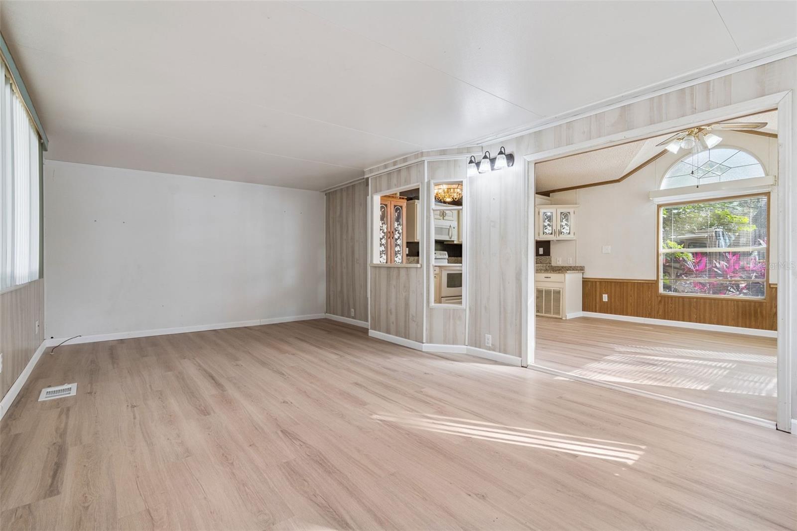 Image 9 of 52 For 3000 Clarcona Road 2914