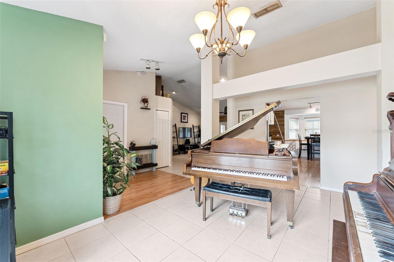 Image 2 of 32 For 1016 Providence Lane