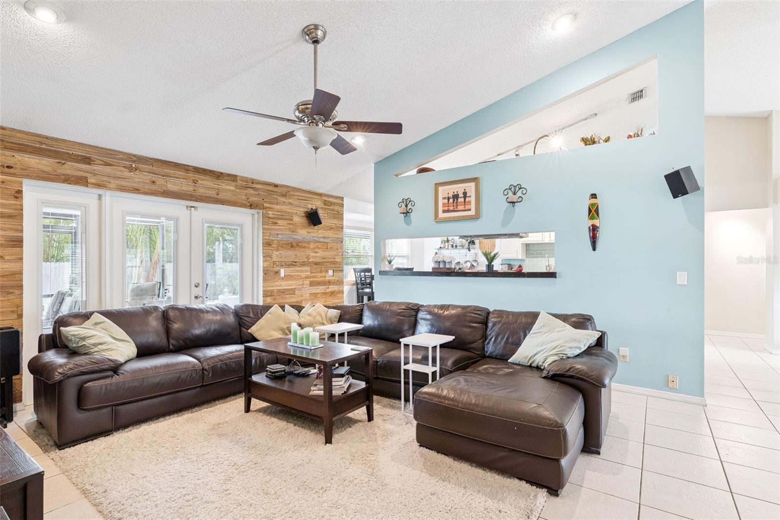 Image 5 of 32 For 1016 Providence Lane