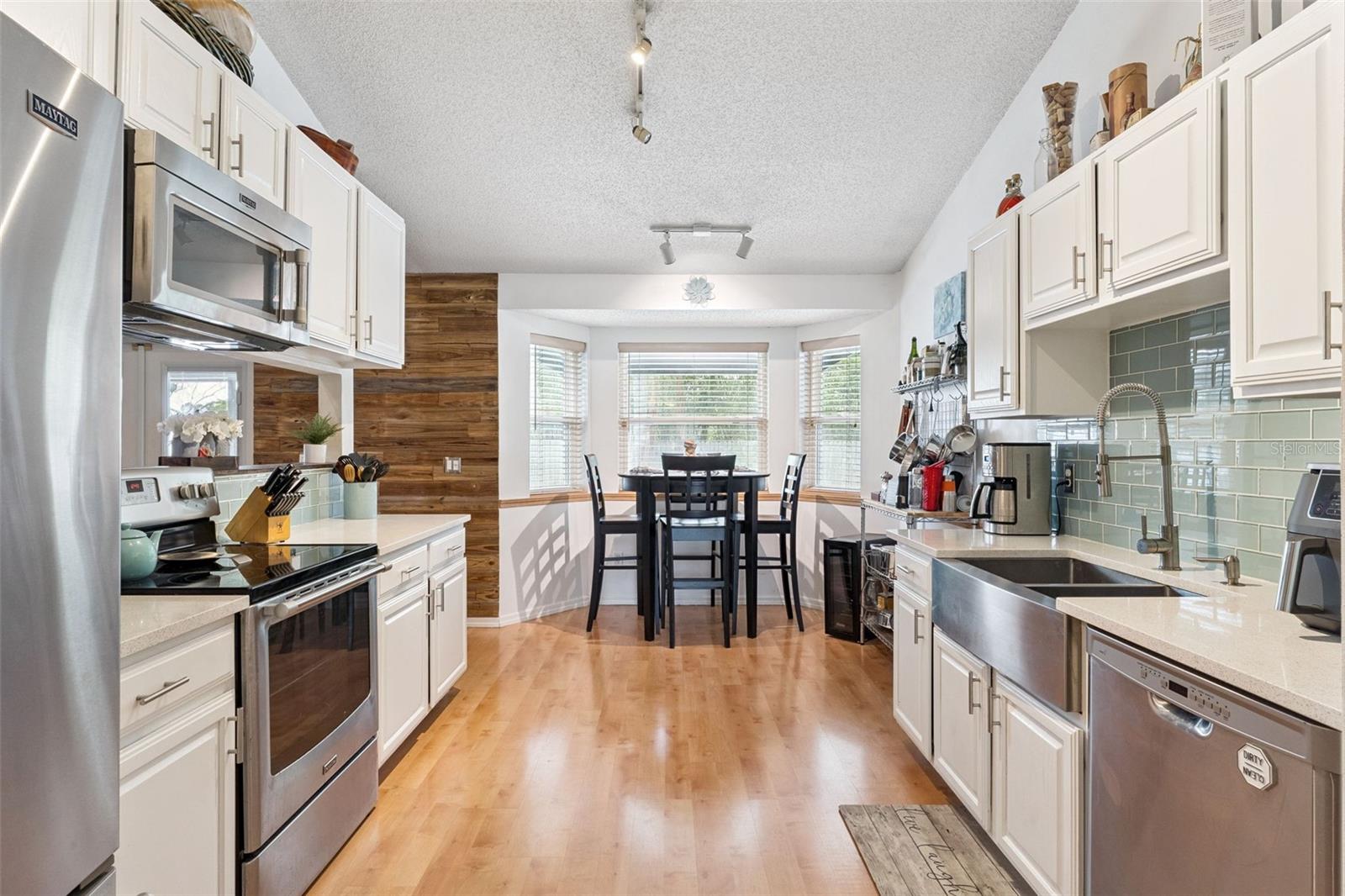 Image 6 of 32 For 1016 Providence Lane