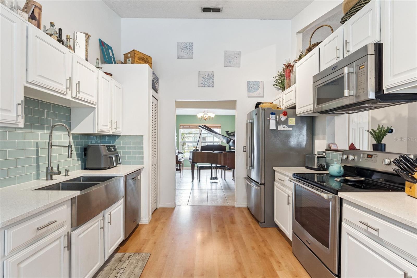 Image 7 of 32 For 1016 Providence Lane