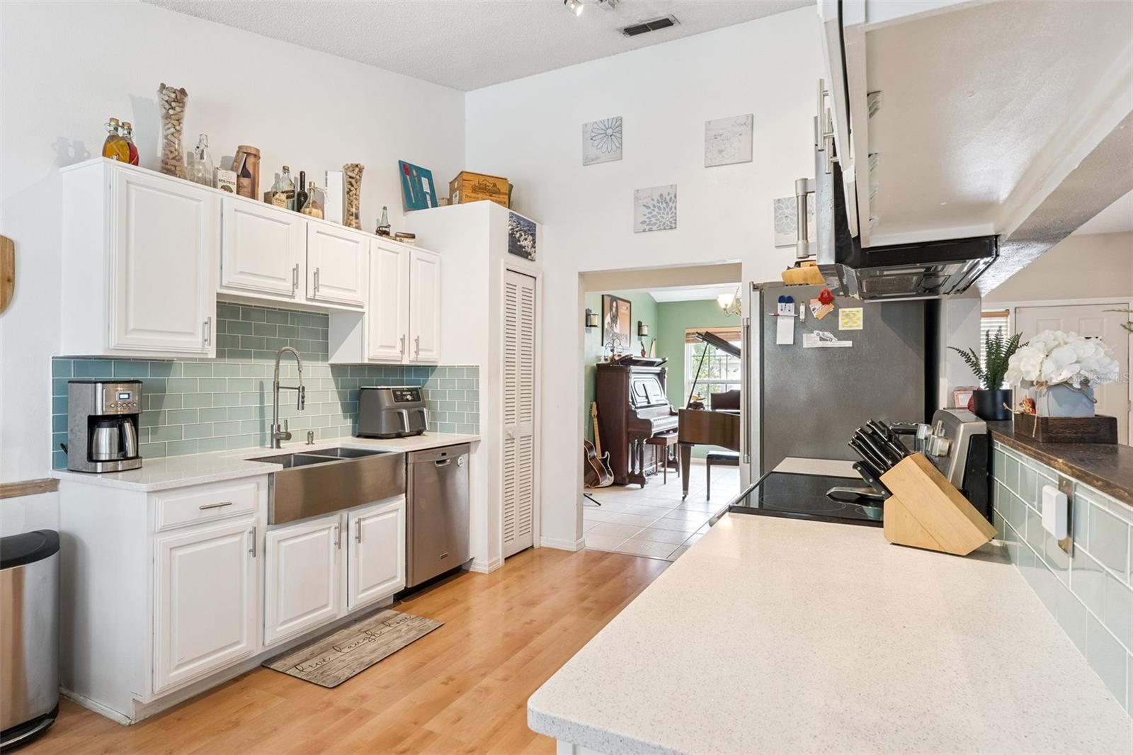 Image 8 of 32 For 1016 Providence Lane