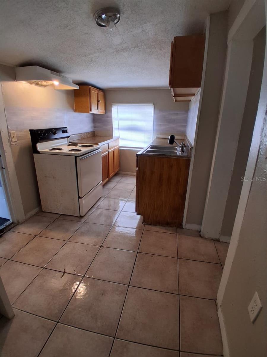 Image 10 of 13 For 1703 Mccarthy