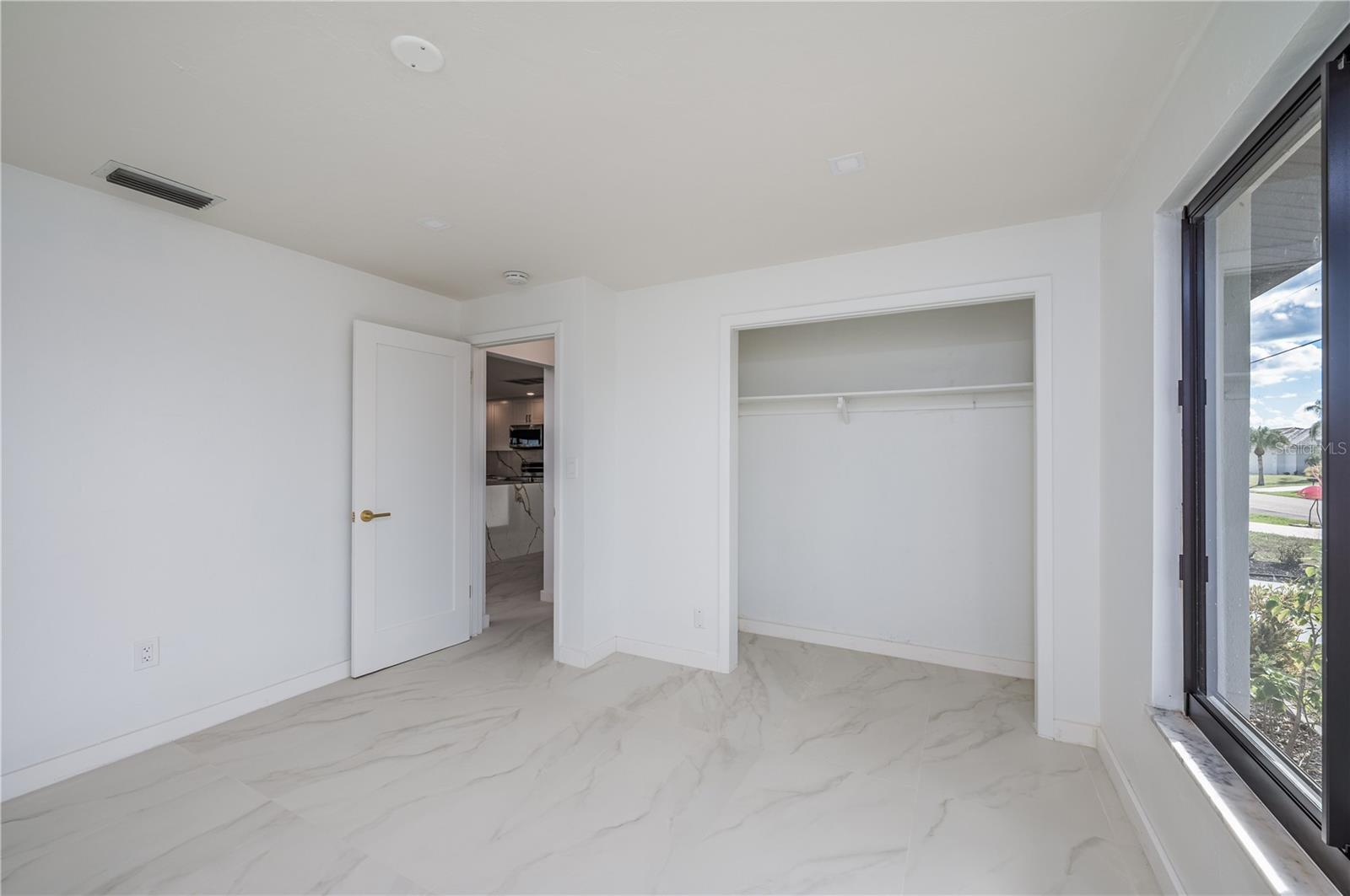 Image 16 of 36 For 618 Santa Margerita Lane