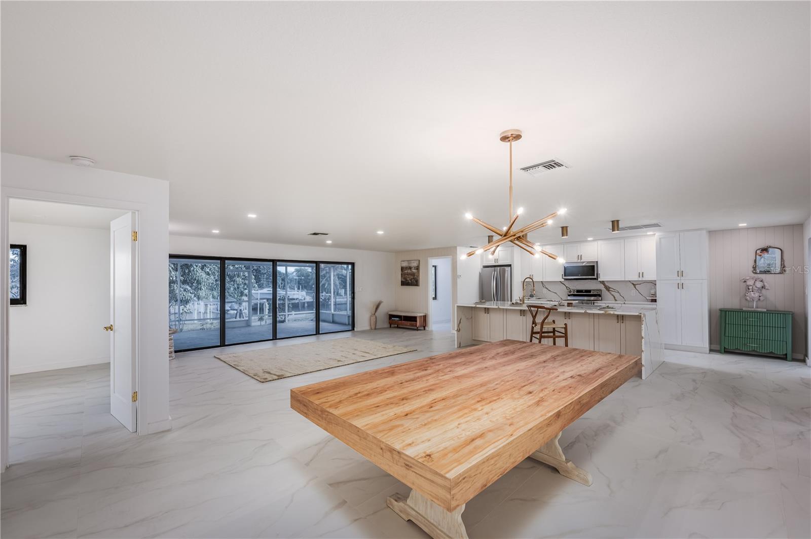 Image 9 of 36 For 618 Santa Margerita Lane