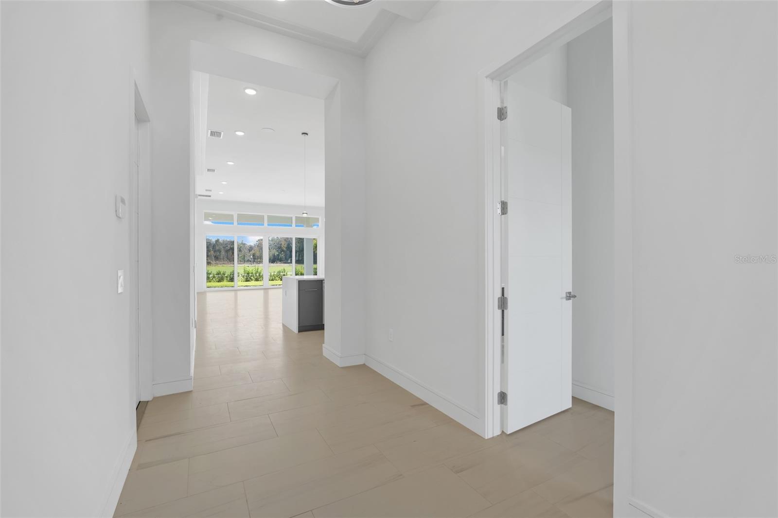 Image 10 of 48 For 3048 Kensington Avenue