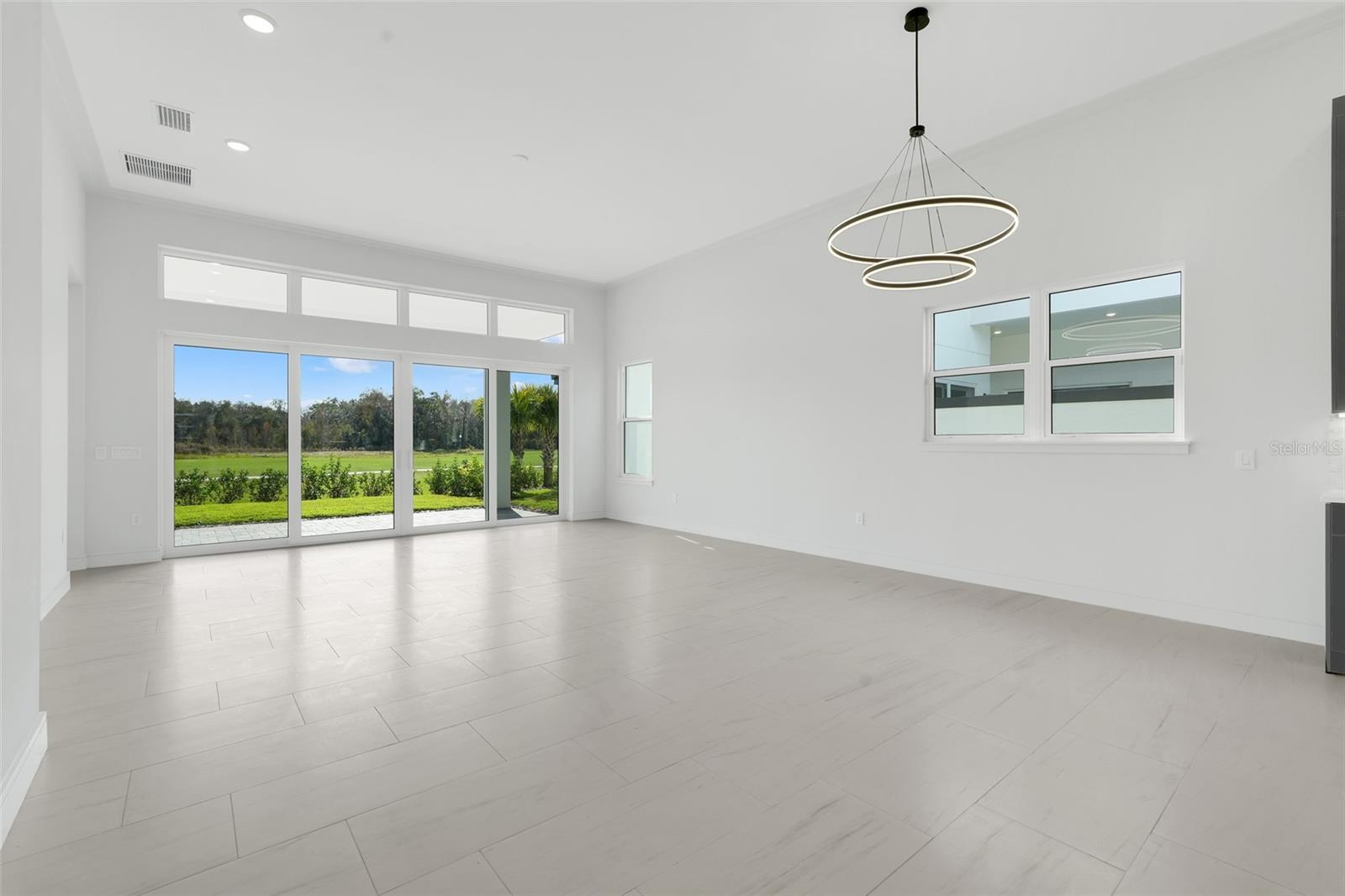 Image 20 of 48 For 3048 Kensington Avenue