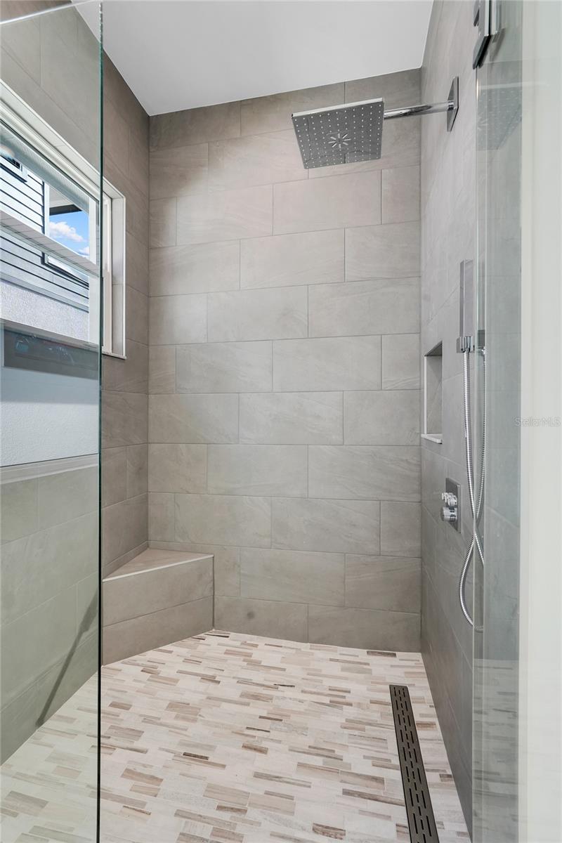 Image 26 of 48 For 3048 Kensington Avenue