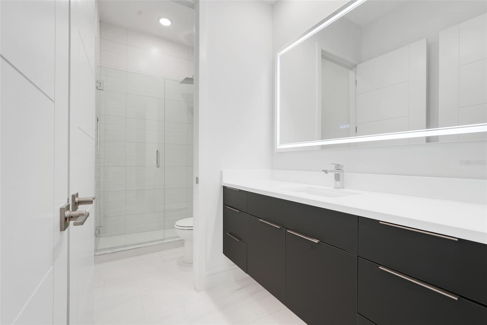 Image 36 of 48 For 3048 Kensington Avenue