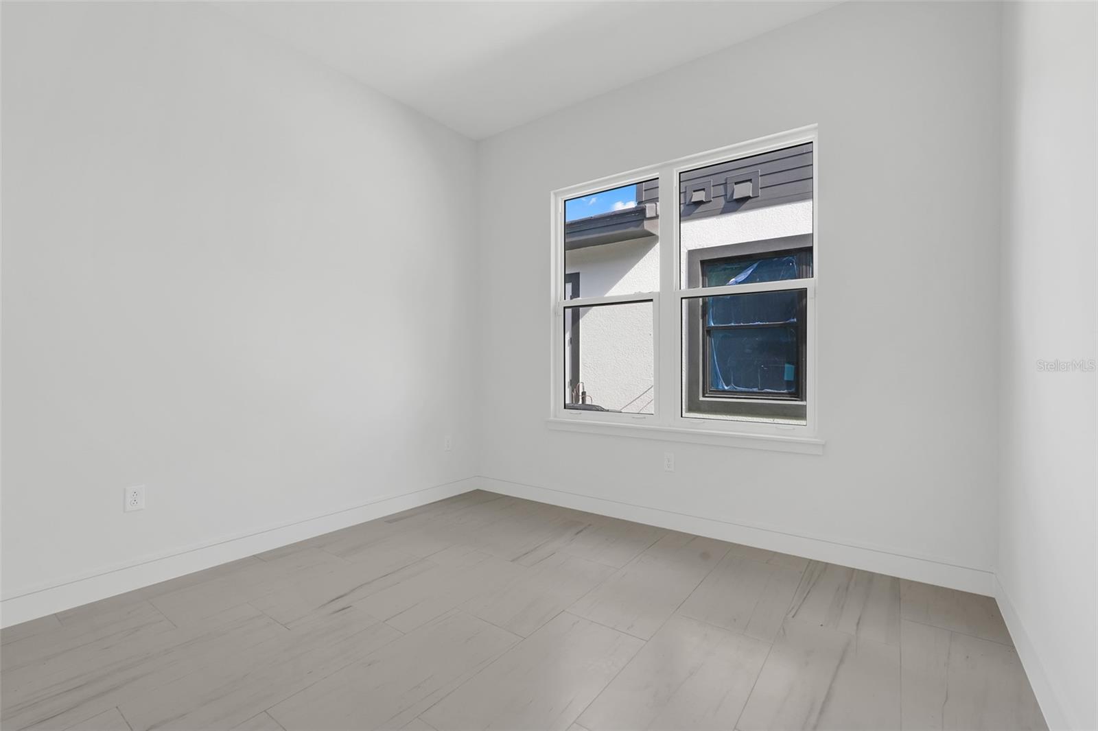 Image 39 of 48 For 3048 Kensington Avenue